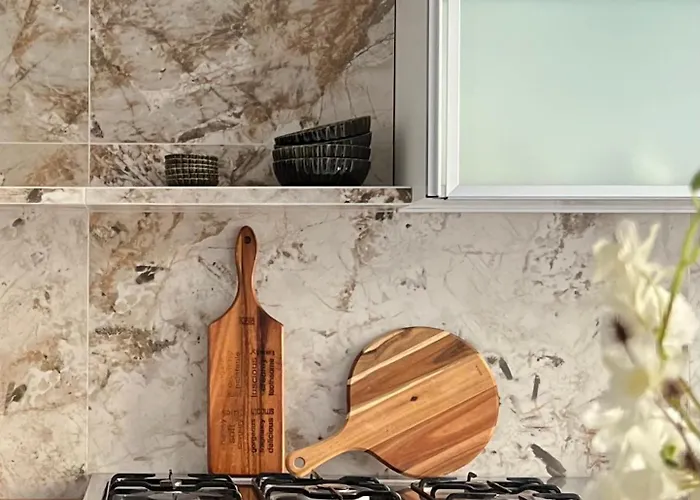 דירה Emerald Art Maison - 94 M2, 2 Bedrooms, 2 Bathrooms, Riverside Old Town