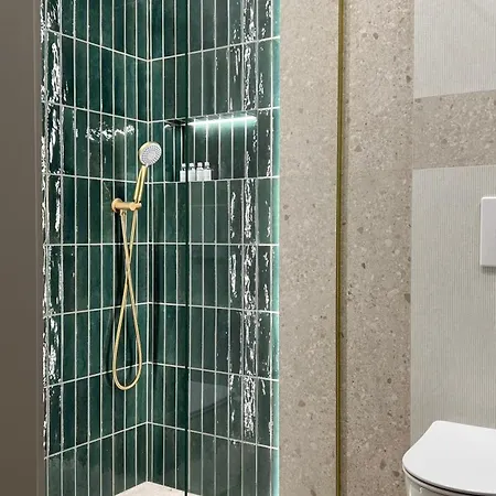 公寓 Emerald Art Maison In A Restored Historic Townhouse Riverside Old Town