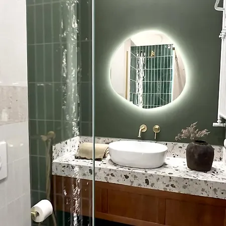 Emerald Art Maison In A Restored Historic Townhouse Riverside Old Town Breslavia