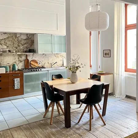 公寓 Emerald Art Maison In A Restored Historic Townhouse Riverside Old Town *