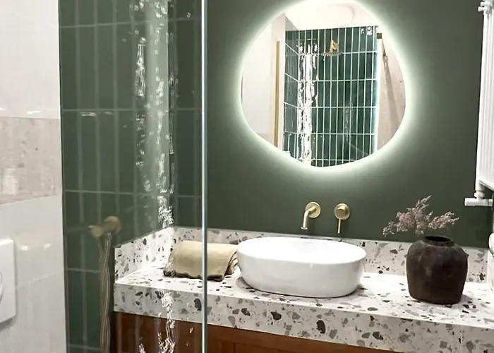 Emerald Art Maison - 94 M2, 2 Bedrooms, 2 Bathrooms, Riverside Old Town Wrocław