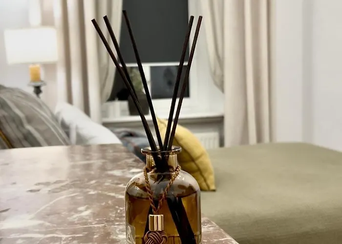 Emerald Art Maison - 94 M2, 2 Bedrooms, 2 Bathrooms, Riverside Old Town Apartman *